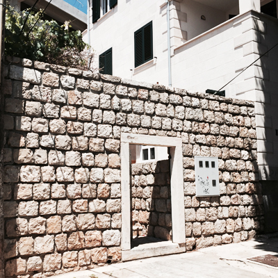 [09:20] 러브민박 두브로브니크점  • 주소 : Cavtatska 15, Dubrovnik